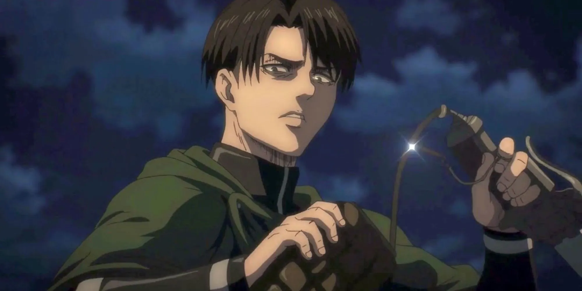 Levi Ackerman sử dụng thiết bị cơ động và kiếm để chiến đấu với Titan