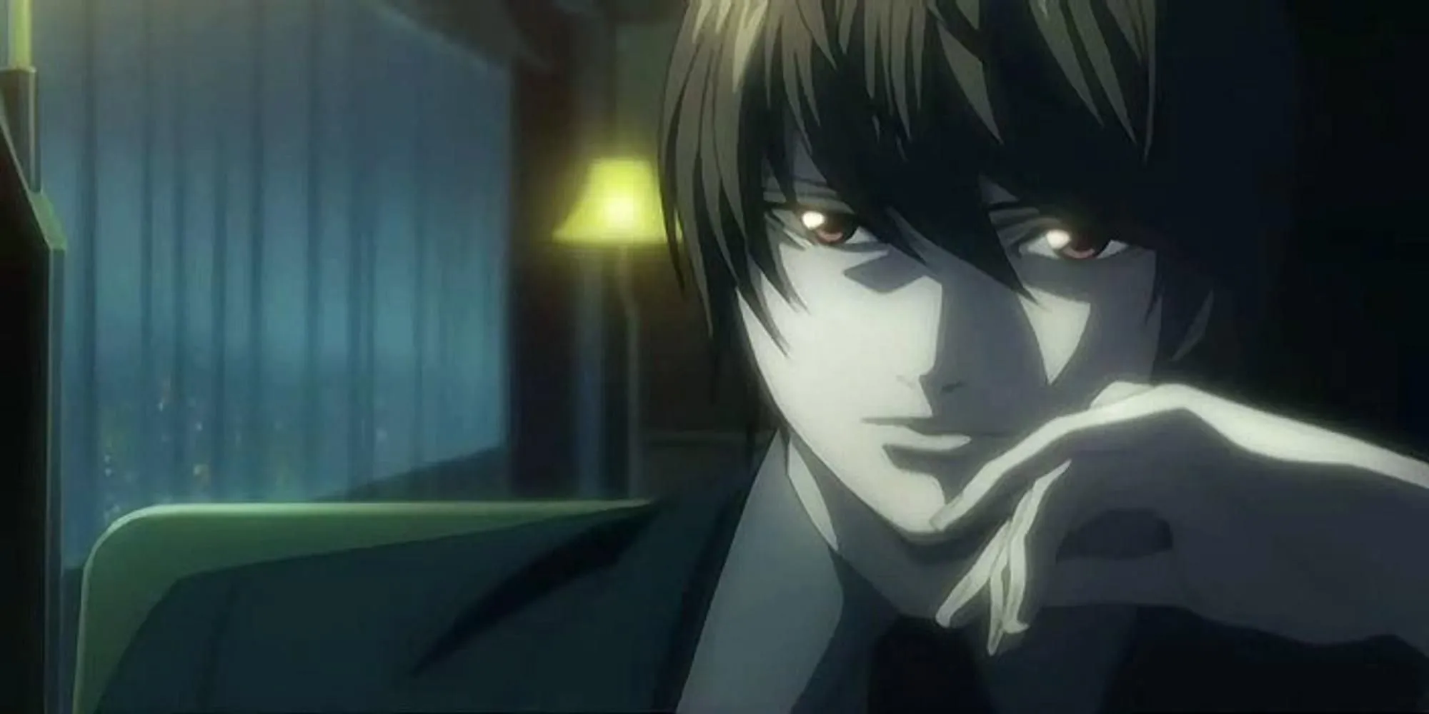 Light Yagami với ánh mắt đầy quyết đoán trong anime Death Note