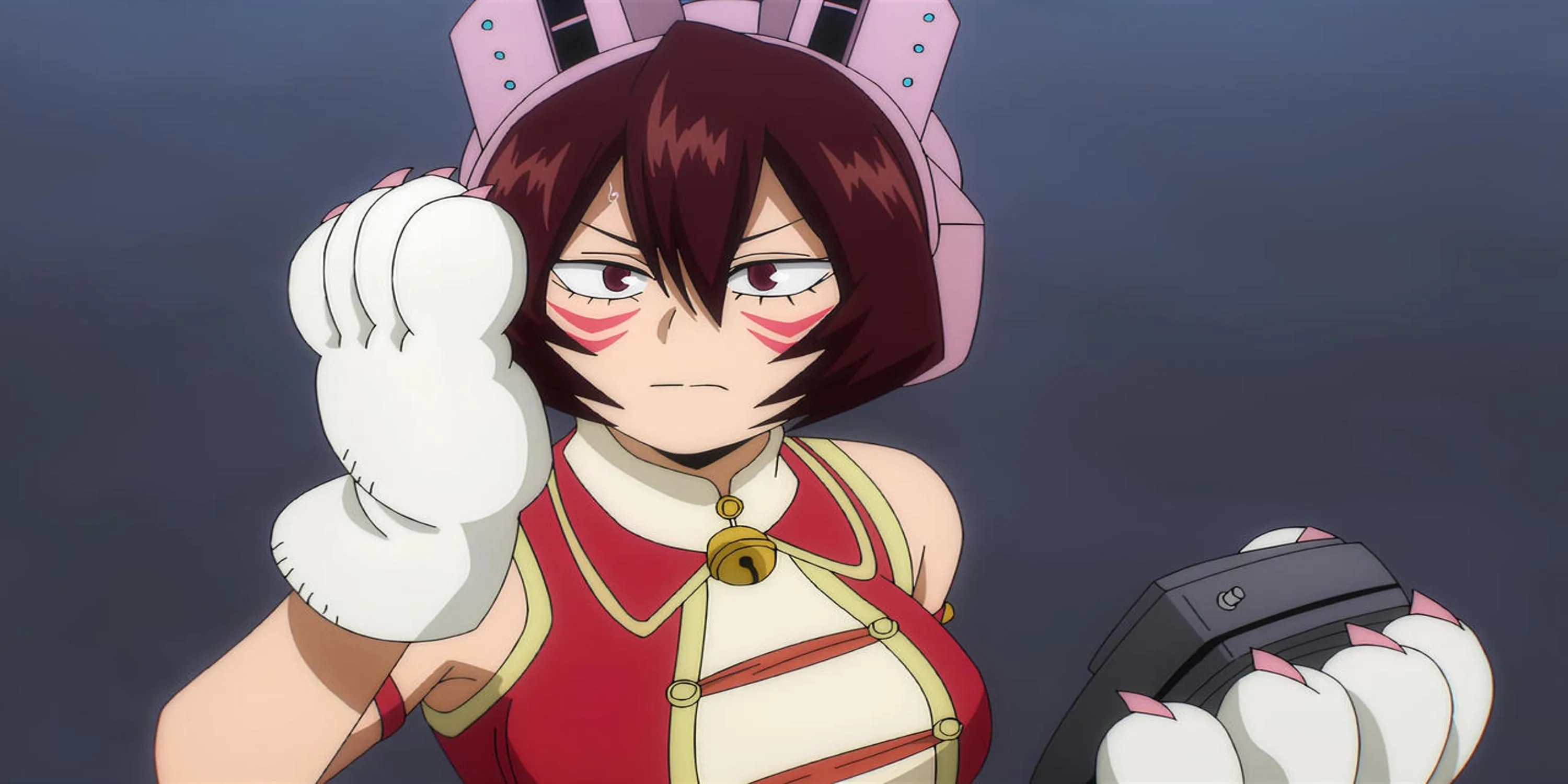 Nữ anh hùng Mandalay (Shino Sosaki) đang tập trung sử dụng Quirk Telepath trong My Hero Academia