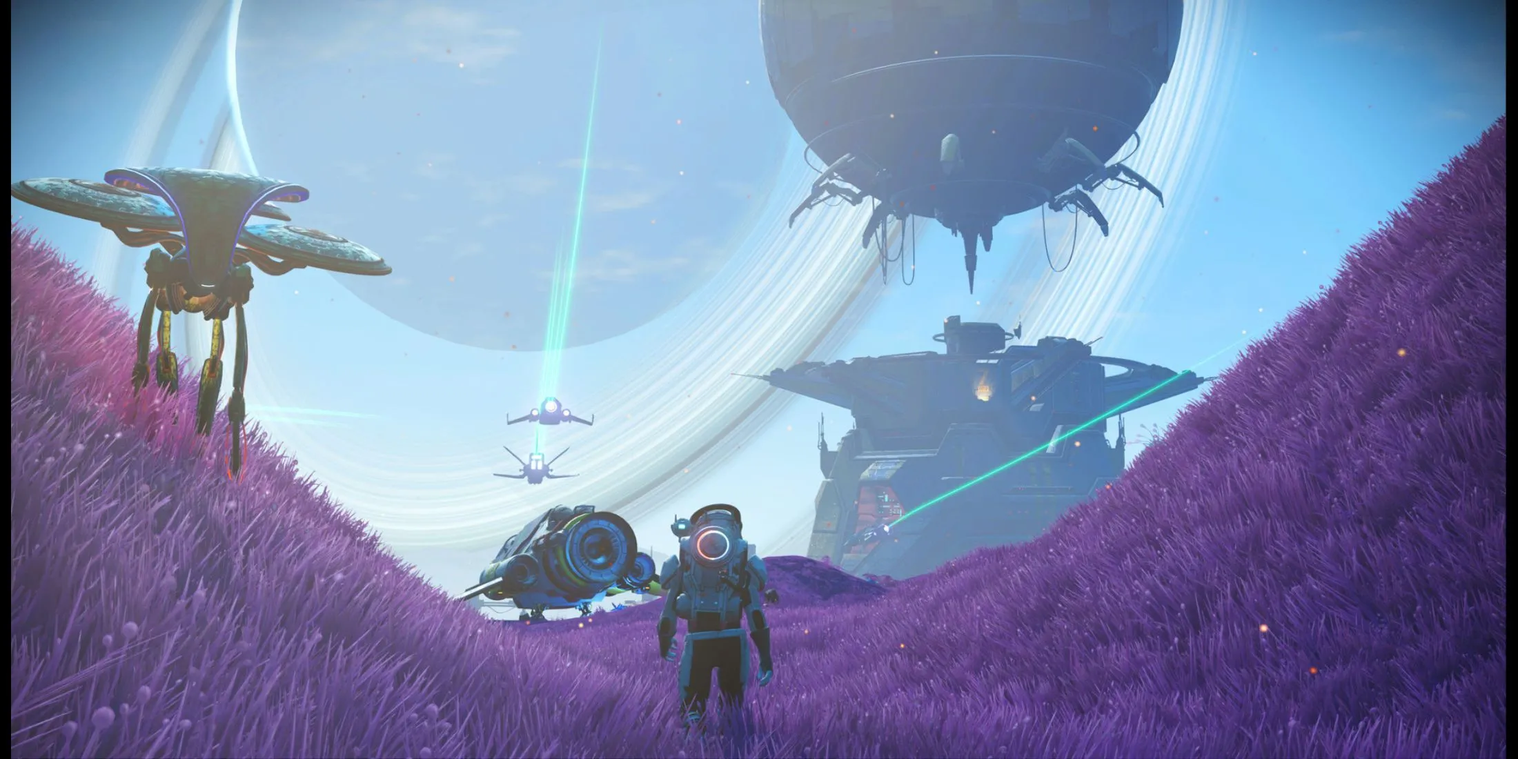 Phi thuyền của người chơi neo đậu trên hành tinh lạ trong No Man's Sky, với công trình căn cứ hiện hữu từ xa.
